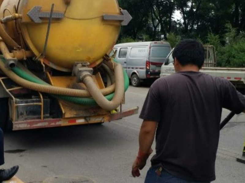 北京丰台区七里庄疏通下水道，疏通管道，修水管修马桶